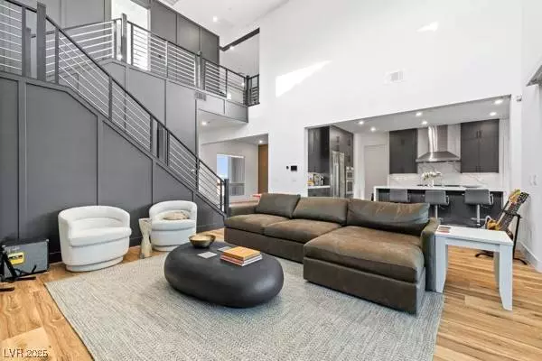 150 Wilson Ridge ST, Las Vegas, NV 89138