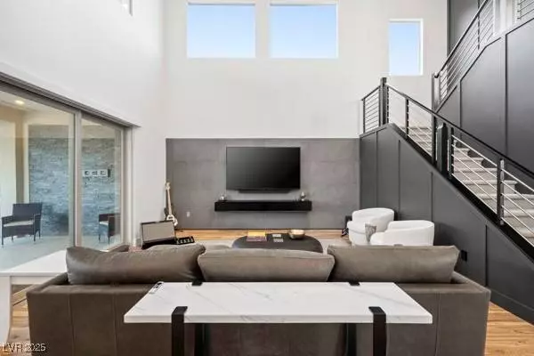 150 Wilson Ridge ST, Las Vegas, NV 89138