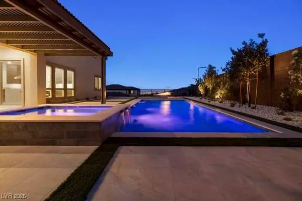 150 Wilson Ridge ST, Las Vegas, NV 89138