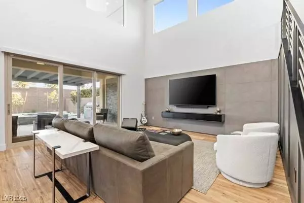 150 Wilson Ridge ST, Las Vegas, NV 89138