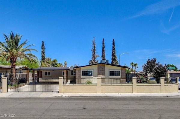 925 Alan Shepard ST, Las Vegas, NV 89145