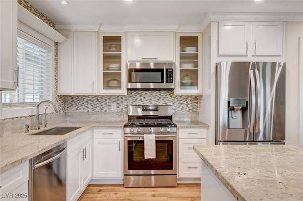 925 Alan Shepard ST, Las Vegas, NV 89145