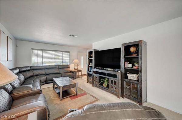 4363 El Cebra WAY, Las Vegas, NV 89121