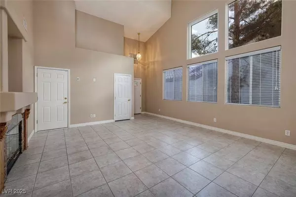 8913 Picket Fence AVE, Las Vegas, NV 89143