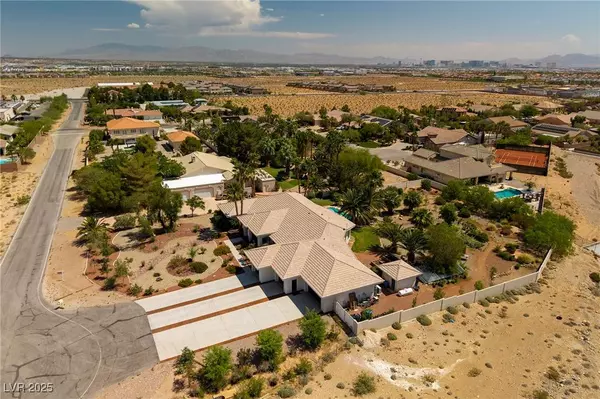 8290 Gagnier BLVD, Las Vegas, NV 89113