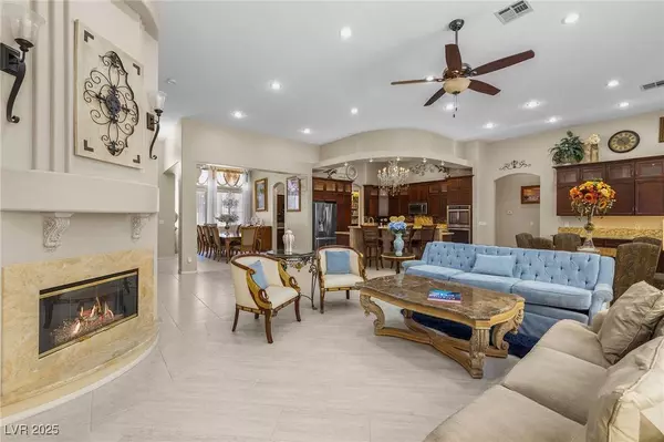 1329 Calle Cantar, Henderson, NV 89012