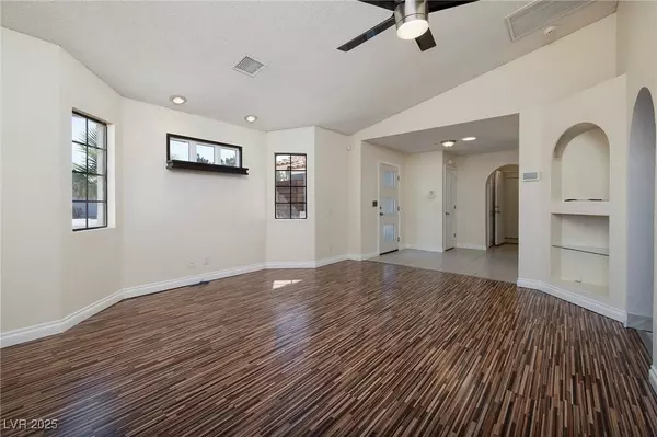 3385 W Agate AVE, Las Vegas, NV 89139