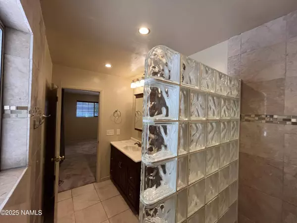 1707 N Fort Valley Road, Flagstaff, AZ 86001