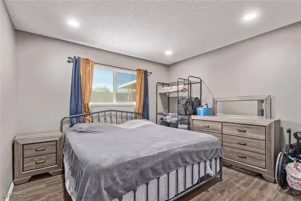 5813 Halifax AVE, Las Vegas, NV 89107