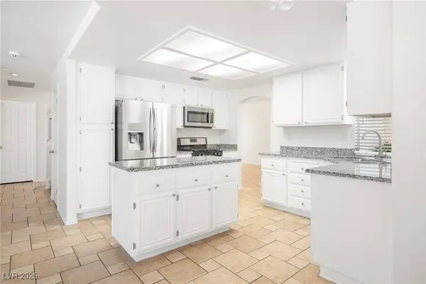 4521 Crimson Leaf DR, Las Vegas, NV 89130