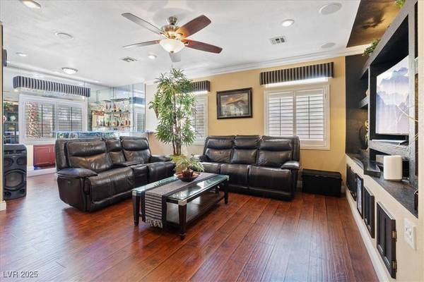 3827 Blue Gull ST, North Las Vegas, NV 89032