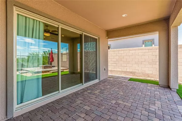 298 Nine Mile Creek DR, Las Vegas, NV 89138