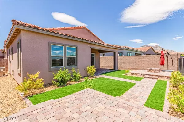 298 Nine Mile Creek DR, Las Vegas, NV 89138