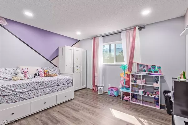 5813 Halifax AVE, Las Vegas, NV 89107