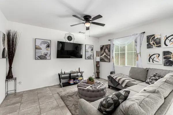 10604 Sariah Skye Ave, Las Vegas, NV 89166-1243