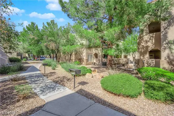 1909 Mountain Hills Court #103, Las Vegas, NV 89128