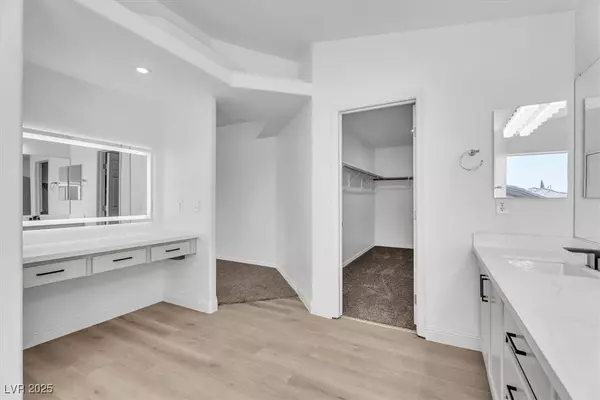 576 Foster Springs RD, Las Vegas, NV 89148