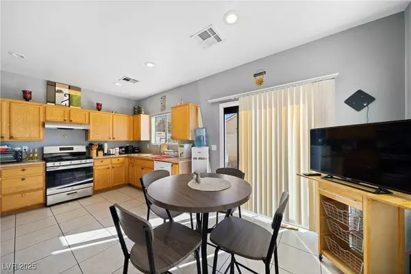 6537 Coronado Canyon AVE, Las Vegas, NV 89142