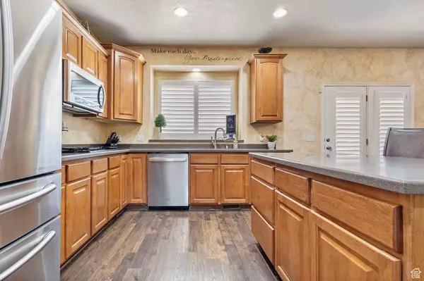 6438 S MCKINLEY LN, Taylorsville, UT 84129