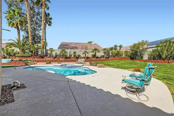 5725 Owl Butte Court, Las Vegas, NV 89149