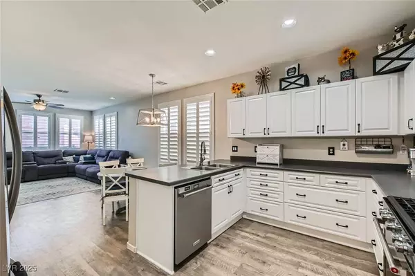 9413 Steeltree ST, Las Vegas, NV 89143