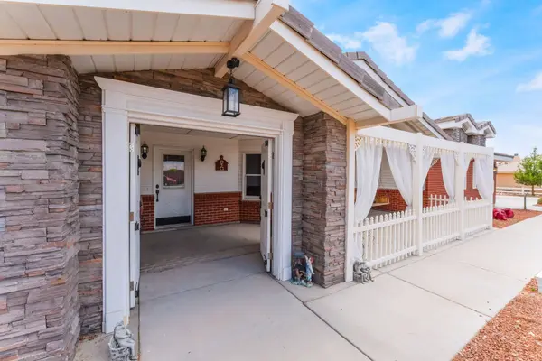 6931 Leon Ave, Las Vegas, NV 89131-2825