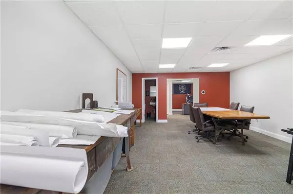 505 E Young AVE, Warrensburg, MO 64093