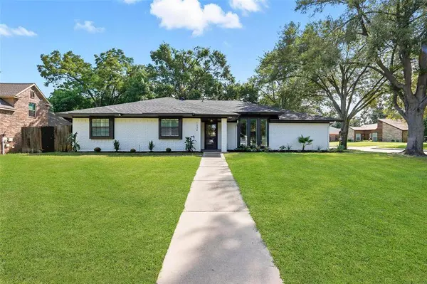 1634 Vail Place, Highland Village, TX 75077