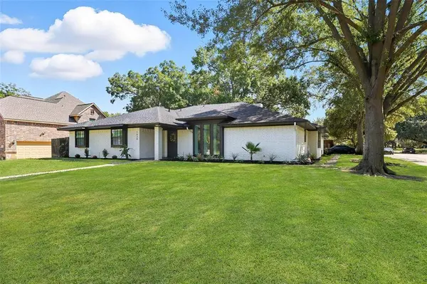 1634 Vail Place, Highland Village, TX 75077