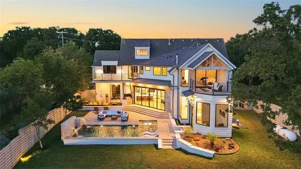 6833 Red Bud Drive, Flower Mound, TX 75022