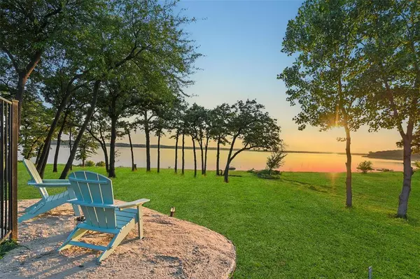 6833 Red Bud Drive, Flower Mound, TX 75022