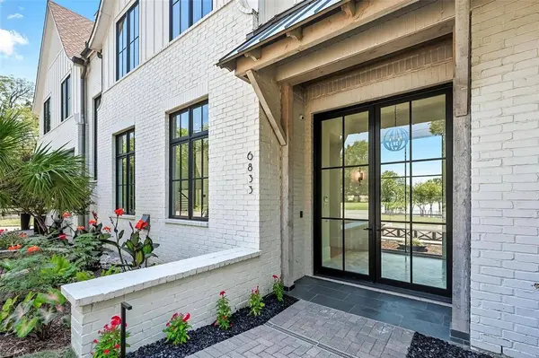 6833 Red Bud Drive, Flower Mound, TX 75022