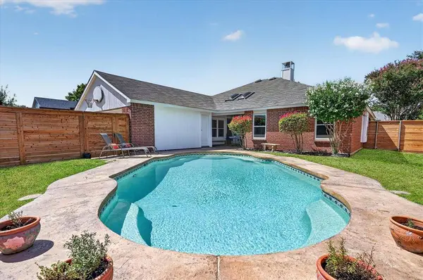 4312 Hillshire Court, Flower Mound, TX 75028