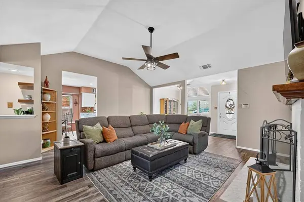 4312 Hillshire Court, Flower Mound, TX 75028