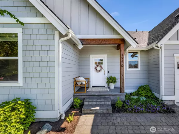 1950 Junegrass DR, Lynden, WA 98264