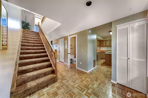 708 Poplar DR #8, Bellingham, WA 98226