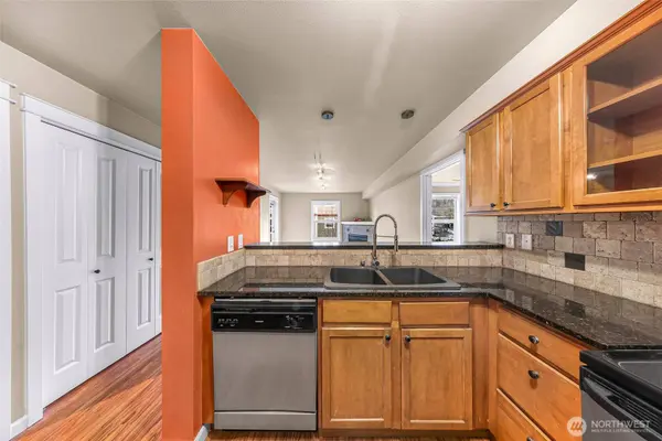 690 32nd St #B309, Bellingham, WA 98225