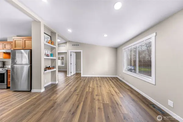 3027 Bayview DR, Bellingham, WA 98226