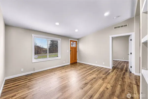 3027 Bayview DR, Bellingham, WA 98226