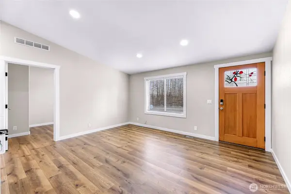 3027 Bayview DR, Bellingham, WA 98226