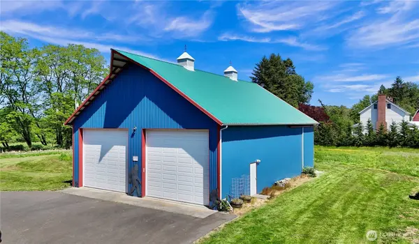 4077 Tarte Rd, Blaine, WA 98230