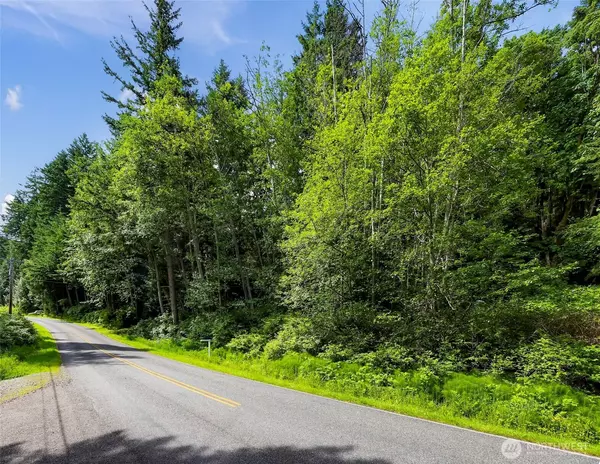 0 Island DR, Lummi Island, WA 98262