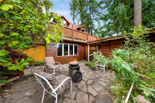 2965 Dogwood TER, Lummi Island, WA 98225