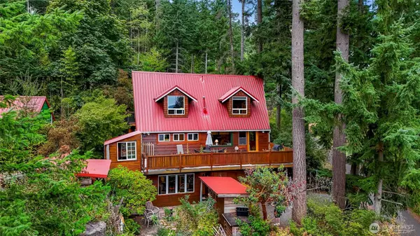 2965 Dogwood TER, Lummi Island, WA 98225