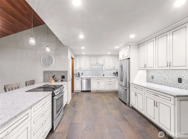 1776 Kaas RD, Ferndale, WA 98248