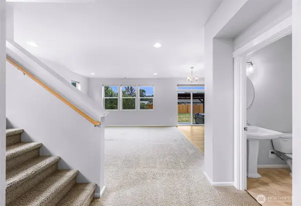 337 Cambridge LOOP, Sedro Woolley, WA 98284