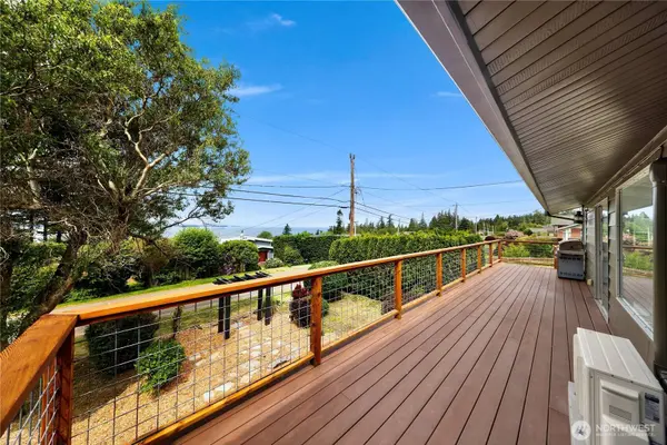 2536 Island View LN, Lummi Island, WA 98262