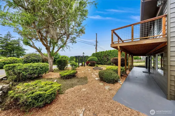 2536 Island View LN, Lummi Island, WA 98262