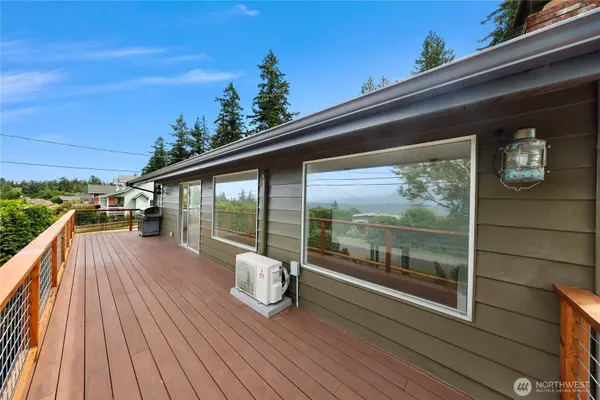 2536 Island View LN, Lummi Island, WA 98262