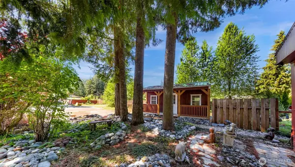 6288 Oak CT, Maple Falls, WA 98266